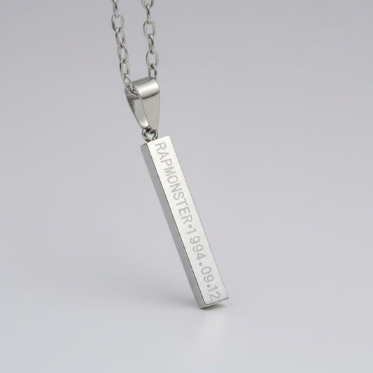 Collier BTS RM Rap Monster gravé barre en acier inoxydable avec date bijou kpop merch fan