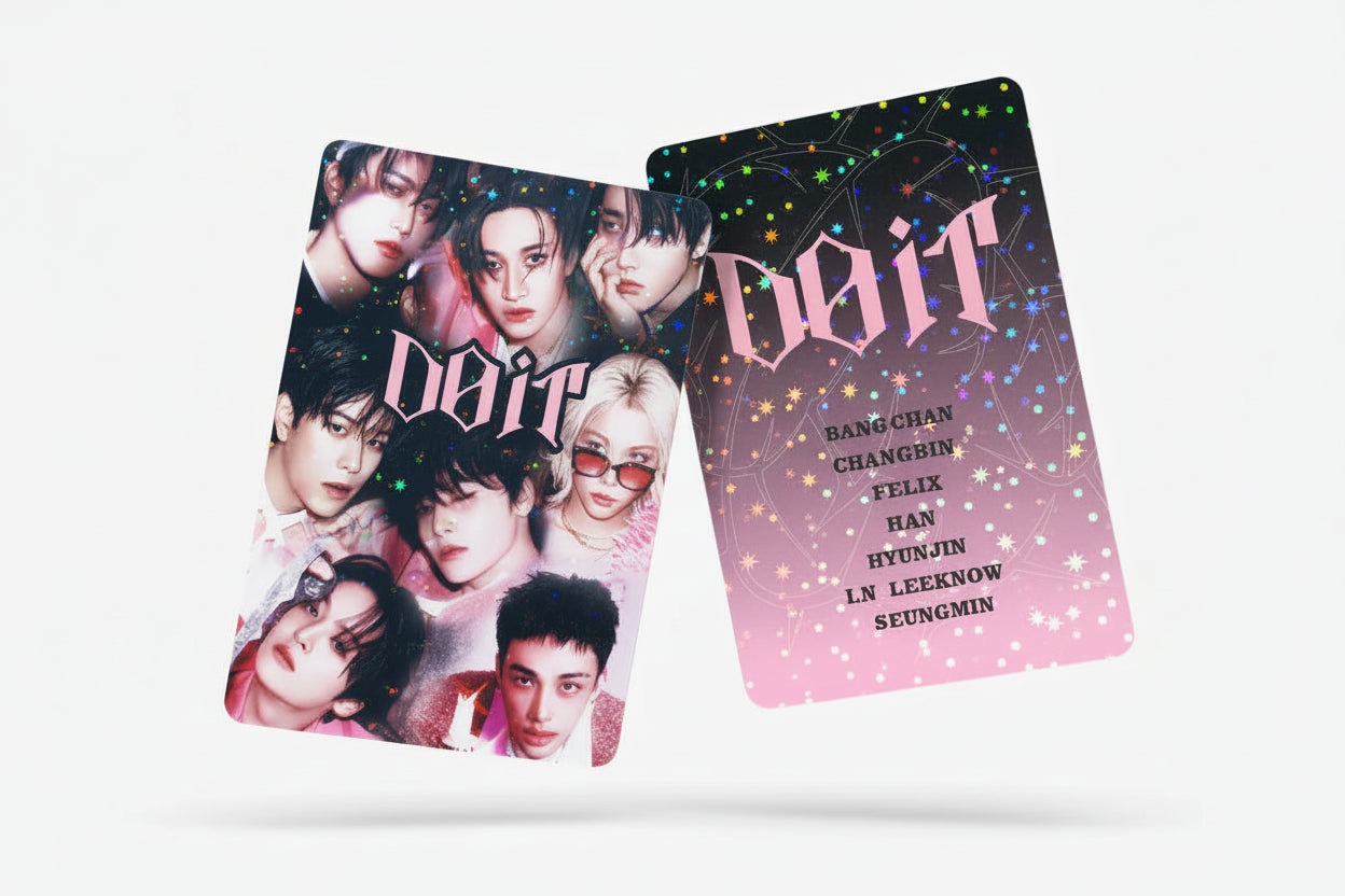 Photocard Stray Kids DOIT Era gros plan effet glitter holographique
