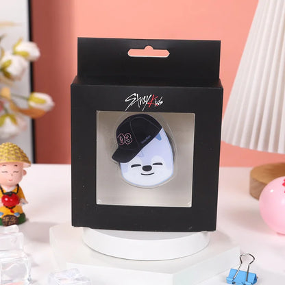 Broche Lumineuse SKZOO Stray Kids – Pin’s Acrylique LED (Unité ou Set)