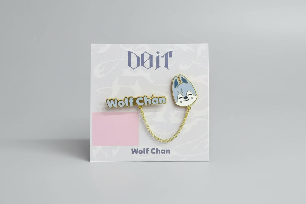 Broche collar pin SKZOO Wolf Chan Stray Kids DOIT Era - pin métal chaîne dorée