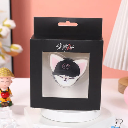 Broche Lumineuse SKZOO Stray Kids – Pin’s Acrylique LED (Unité ou Set)
