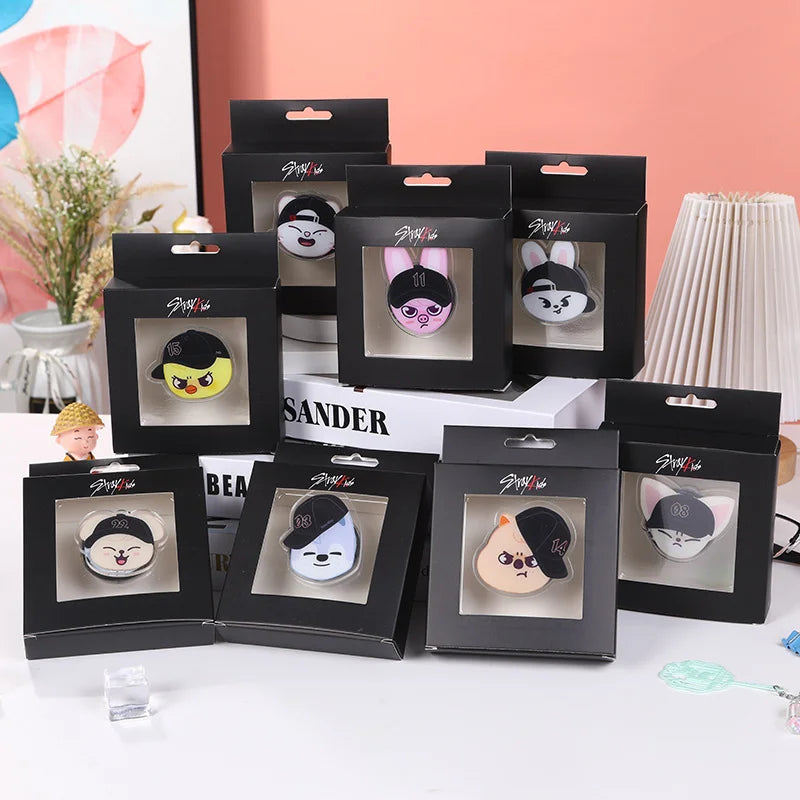 Broche Lumineuse SKZOO Stray Kids – Pin’s Acrylique LED (Unité ou Set)