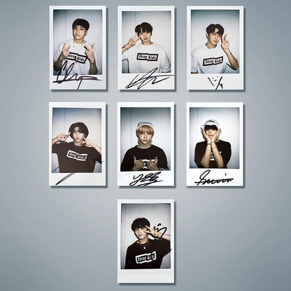 Set 7 photocards Stray Kids format Polaroid avec signatures imprimees membres SKZ