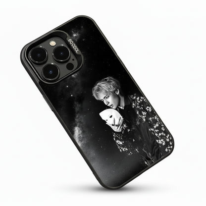 Coque telephone BTS V kpop avec portrait noir et blanc et masque design merch fan iphone cover