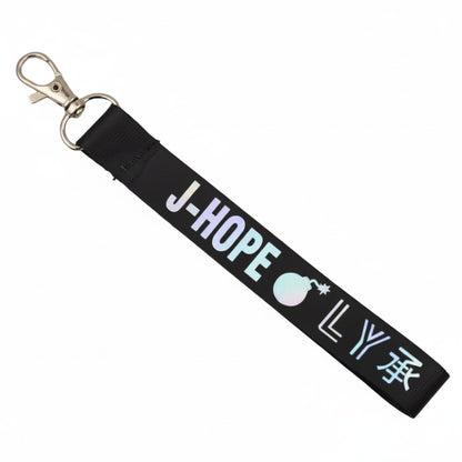 Porte-clés BTS J-Hope Love Yourself noir lanyard kpop merch accessoire fan