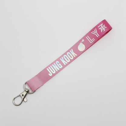 Porte-clés BTS Jungkook Love Yourself rose lanyard kpop merch accessoire fan