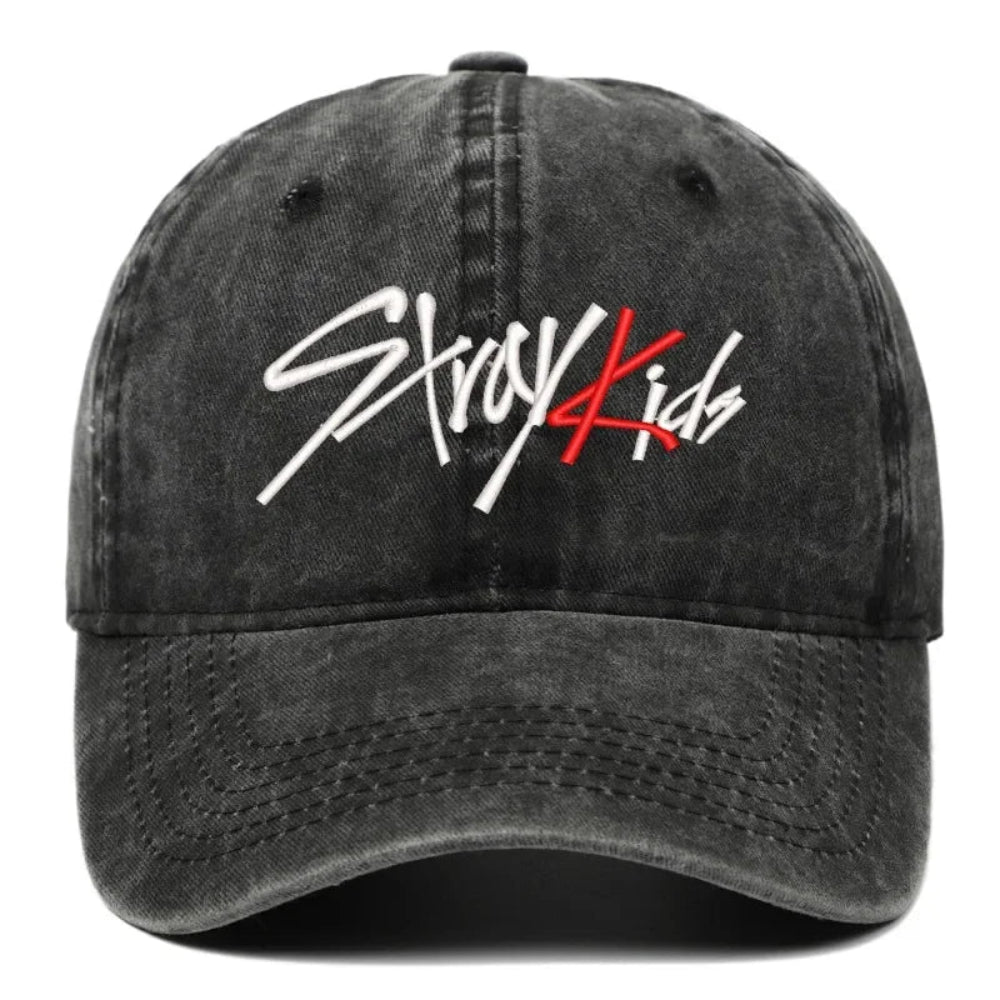 casquette noire Stray Kids logo K-pop brodé
